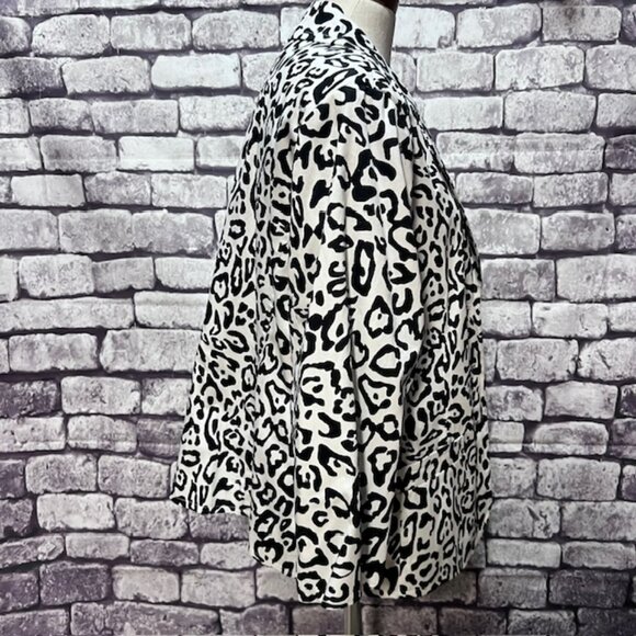 Linea Black & White Fully Lined Button Down Jacket Size 1X - Picture 8 of 9